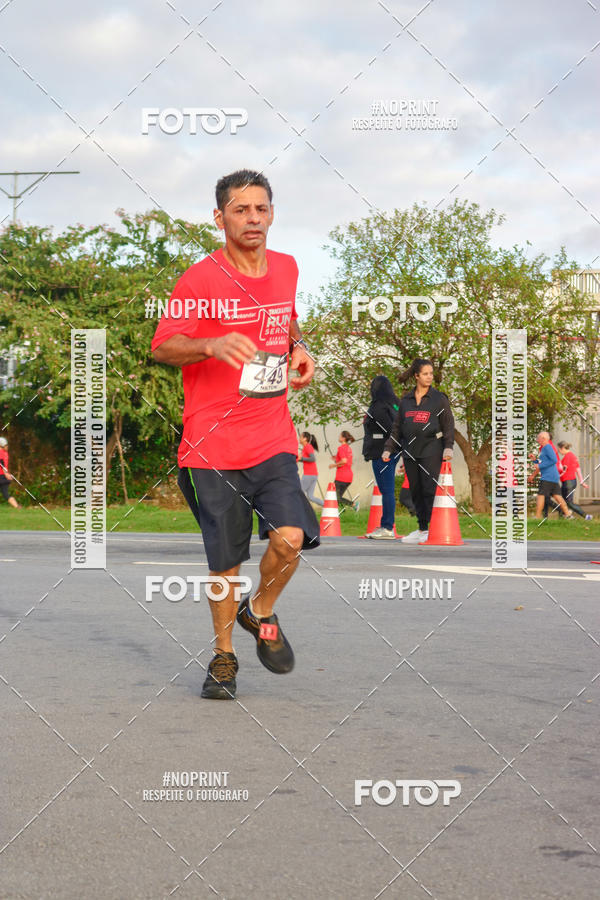 Achetez vos photos de l'vnementSantander Track&Field Run Series - Cidade Center Norte sur Fotop