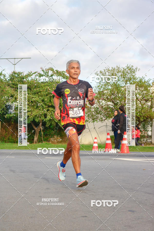 Achetez vos photos de l'vnementSantander Track&Field Run Series - Cidade Center Norte sur Fotop