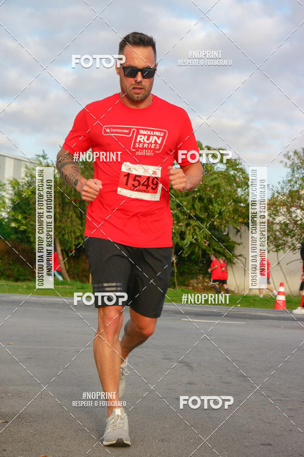 Buy your photos of the eventSantander Track&Field Run Series - Cidade Center Norte on Fotop