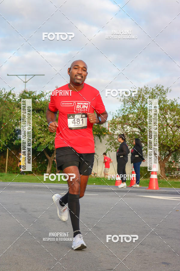 Buy your photos of the eventSantander Track&Field Run Series - Cidade Center Norte on Fotop