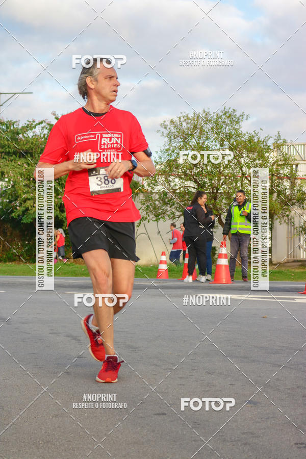 Buy your photos of the eventSantander Track&Field Run Series - Cidade Center Norte on Fotop