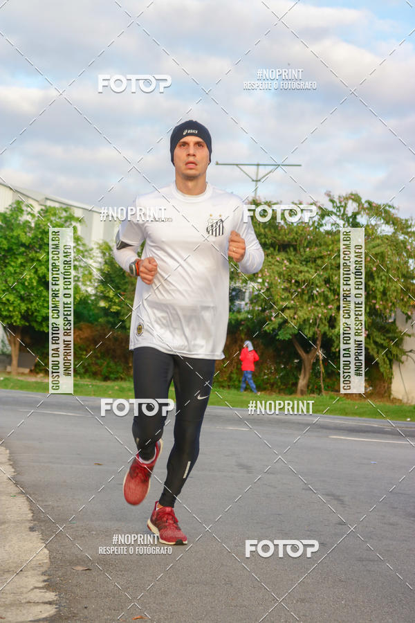 Buy your photos of the eventSantander Track&Field Run Series - Cidade Center Norte on Fotop