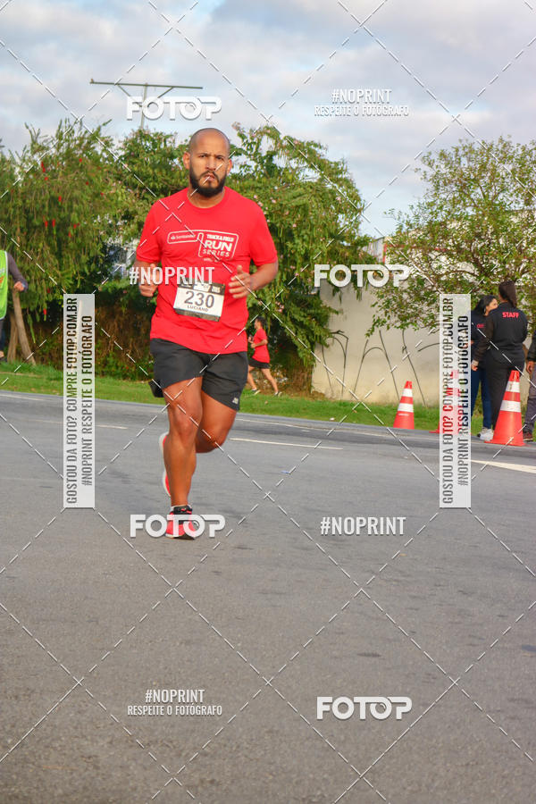 Achetez vos photos de l'�v�nementSantander Track&Field Run Series - Cidade Center Norte sur Fotop