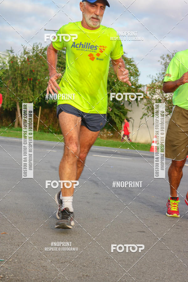 Achetez vos photos de l'�v�nementSantander Track&Field Run Series - Cidade Center Norte sur Fotop