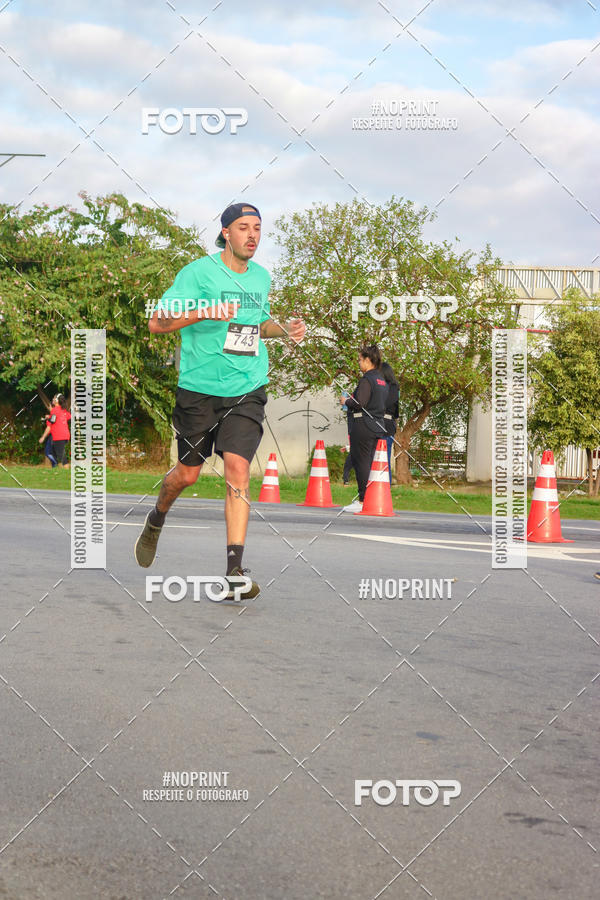 Compre as suas fotos do eventoSantander Track&Field Run Series - Cidade Center Norte no Fotop