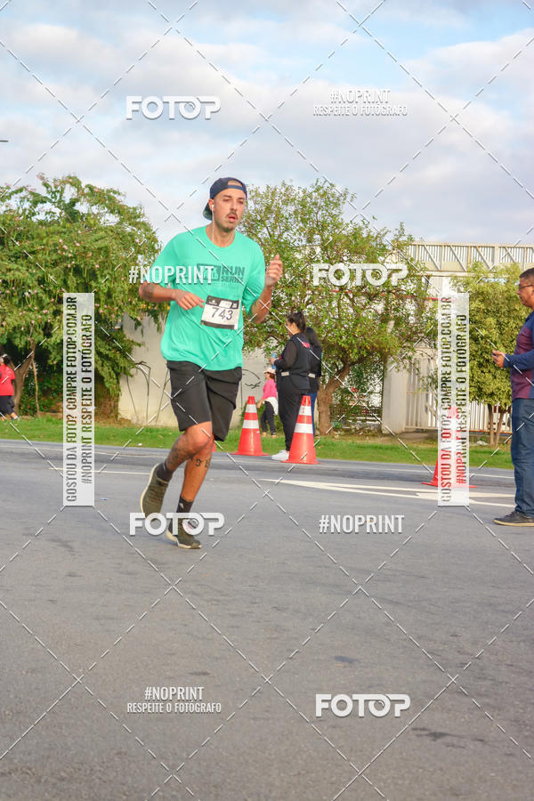 Compre as suas fotos do eventoSantander Track&Field Run Series - Cidade Center Norte no Fotop