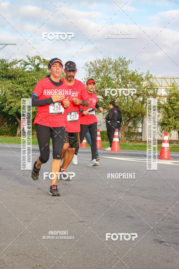 Compre as suas fotos do eventoSantander Track&Field Run Series - Cidade Center Norte no Fotop