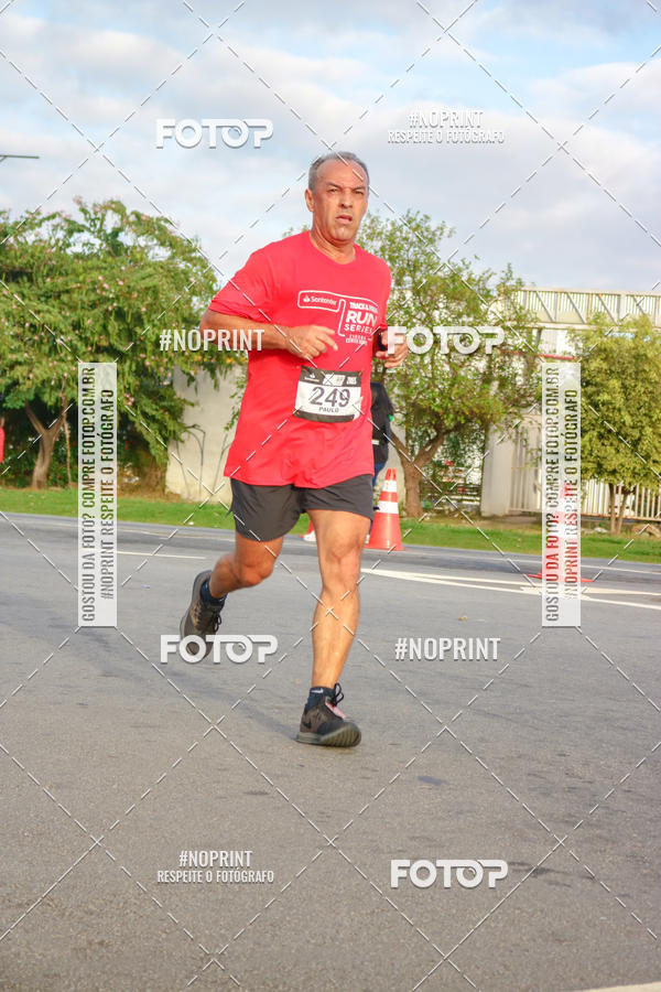 Compra tus fotos del eventoSantander Track&Field Run Series - Cidade Center Norte En Fotop