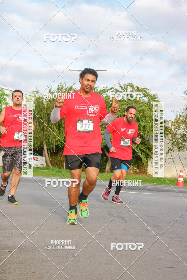 Acquista le foto dell'eventoSantander Track&Field Run Series - Cidade Center Norte in Fotop