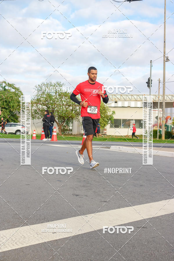 Achetez vos photos de l'vnementSantander Track&Field Run Series - Cidade Center Norte sur Fotop