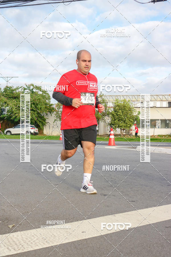 Achetez vos photos de l'vnementSantander Track&Field Run Series - Cidade Center Norte sur Fotop