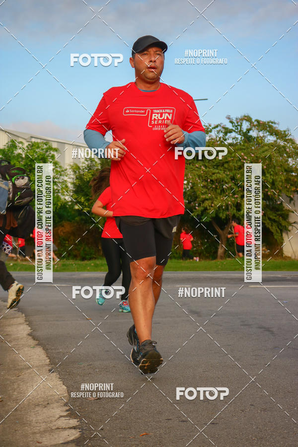 Acquista le foto dell'eventoSantander Track&Field Run Series - Cidade Center Norte in Fotop