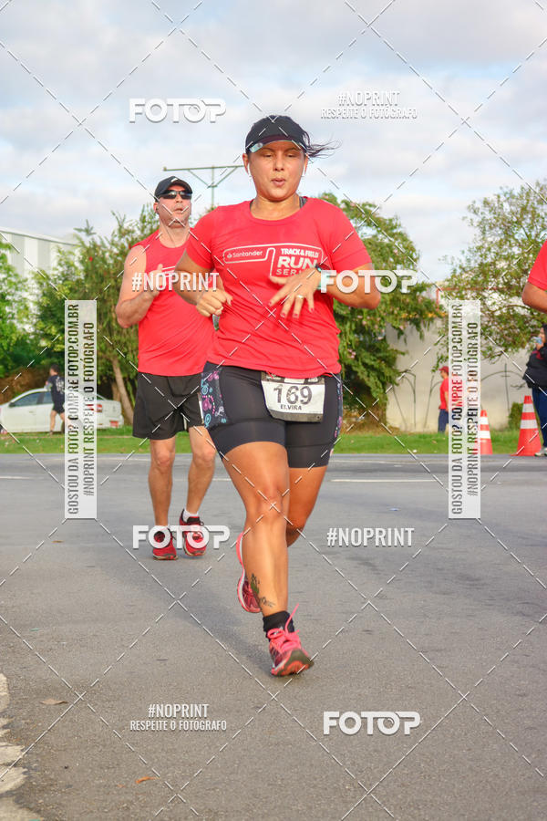 Achetez vos photos de l'vnementSantander Track&Field Run Series - Cidade Center Norte sur Fotop