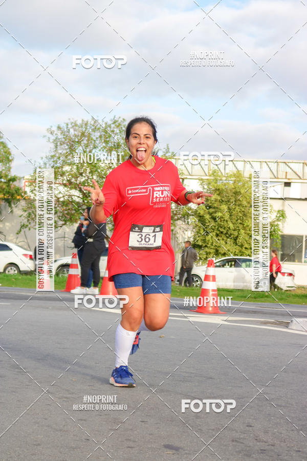 Buy your photos of the eventSantander Track&Field Run Series - Cidade Center Norte on Fotop