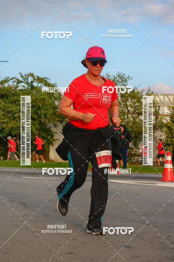 Buy your photos of the eventSantander Track&Field Run Series - Cidade Center Norte on Fotop
