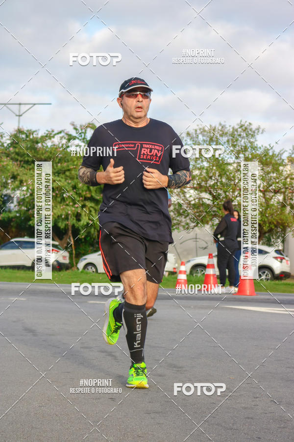 Acquista le foto dell'eventoSantander Track&Field Run Series - Cidade Center Norte in Fotop