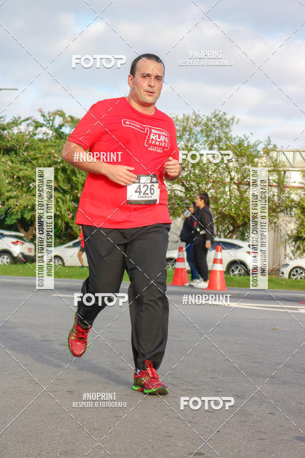Buy your photos of the eventSantander Track&Field Run Series - Cidade Center Norte on Fotop