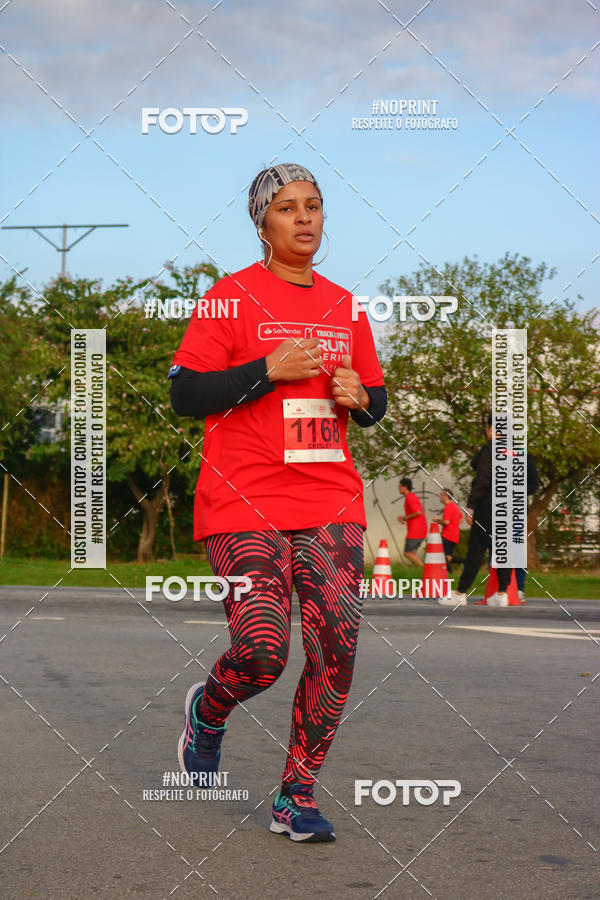 Buy your photos of the eventSantander Track&Field Run Series - Cidade Center Norte on Fotop