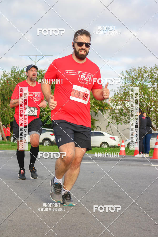 Buy your photos of the eventSantander Track&Field Run Series - Cidade Center Norte on Fotop