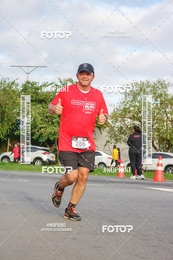 Buy your photos of the eventSantander Track&Field Run Series - Cidade Center Norte on Fotop
