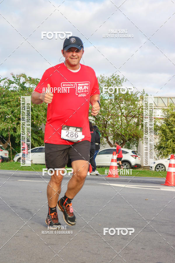 Buy your photos of the eventSantander Track&Field Run Series - Cidade Center Norte on Fotop