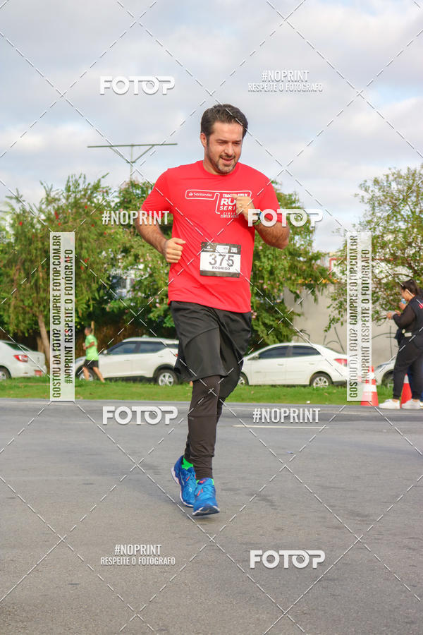 Buy your photos of the eventSantander Track&Field Run Series - Cidade Center Norte on Fotop