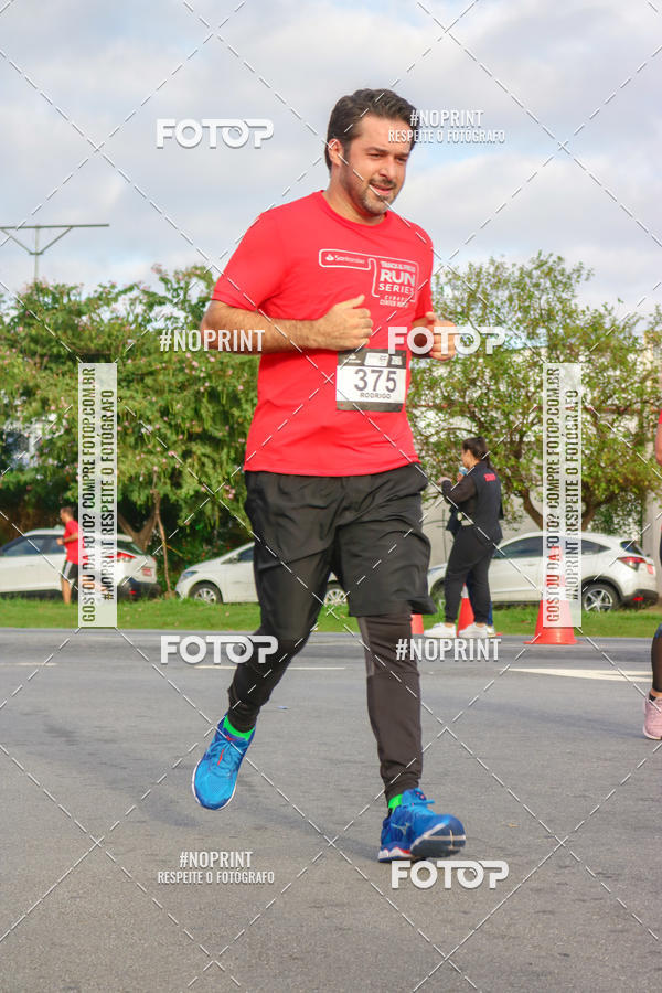 Buy your photos of the eventSantander Track&Field Run Series - Cidade Center Norte on Fotop