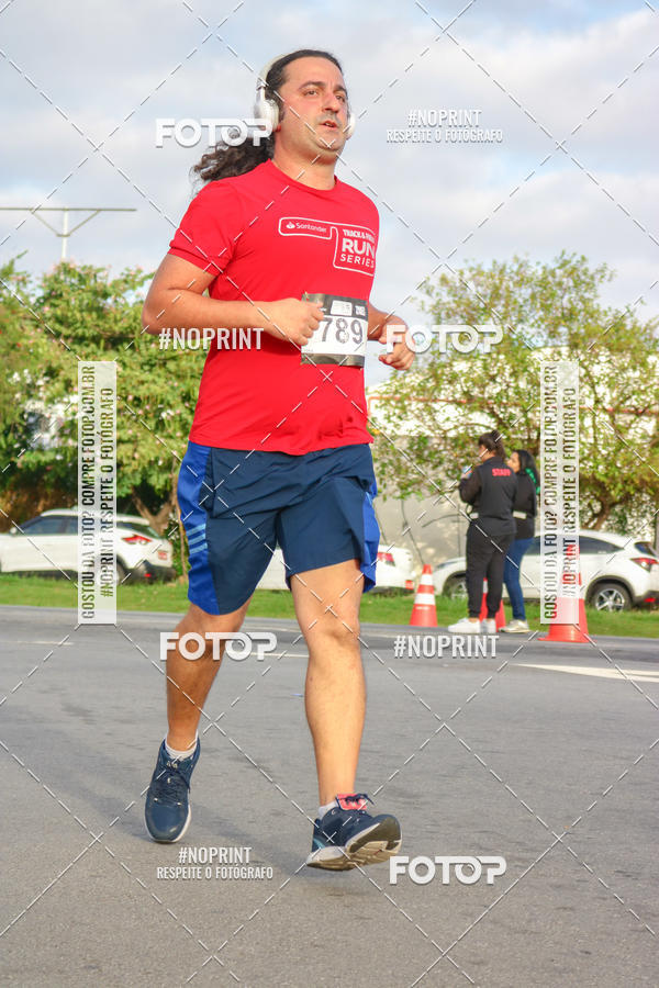 Buy your photos of the eventSantander Track&Field Run Series - Cidade Center Norte on Fotop