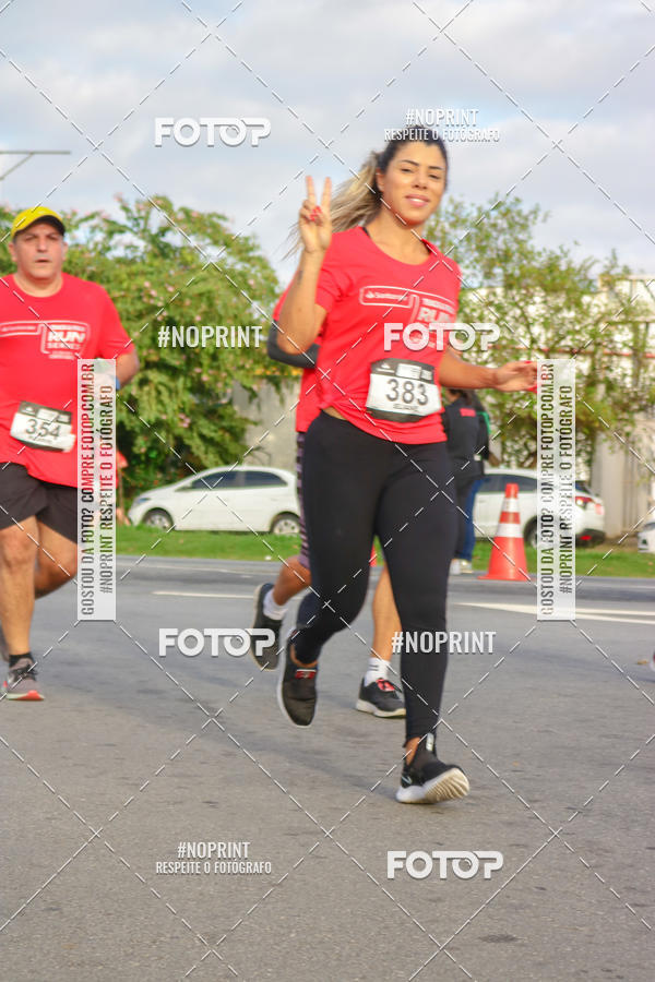 Buy your photos of the eventSantander Track&Field Run Series - Cidade Center Norte on Fotop