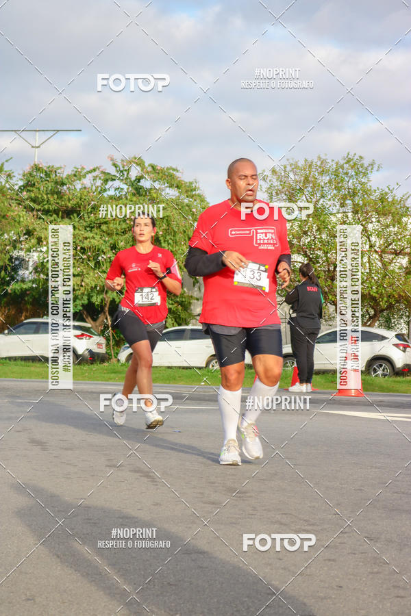 Buy your photos of the eventSantander Track&Field Run Series - Cidade Center Norte on Fotop