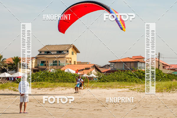 Compre suas fotos do eventoRecorde Mundial de Paramotor em Itanham no Fotop