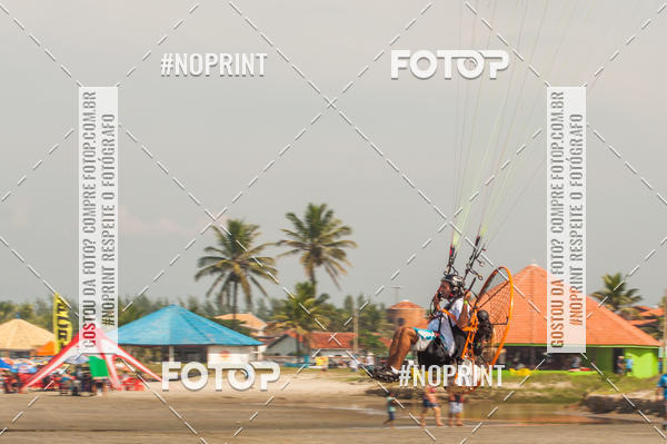 Compre suas fotos do eventoRecorde Mundial de Paramotor em Itanham no Fotop