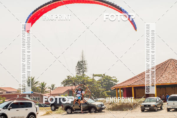 Compre suas fotos do eventoRecorde Mundial de Paramotor em Itanham no Fotop