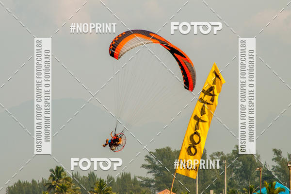 Compre suas fotos do eventoRecorde Mundial de Paramotor em Itanham no Fotop
