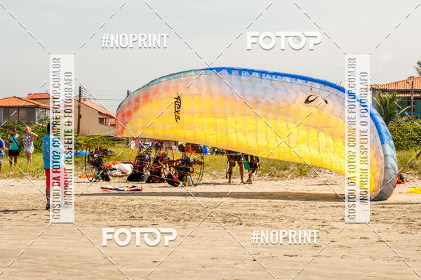 Compre suas fotos do eventoRecorde Mundial de Paramotor em Itanham no Fotop