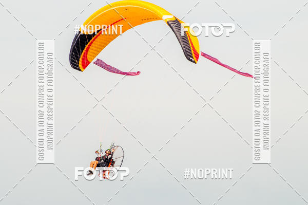 Compre suas fotos do eventoRecorde Mundial de Paramotor em Itanham no Fotop
