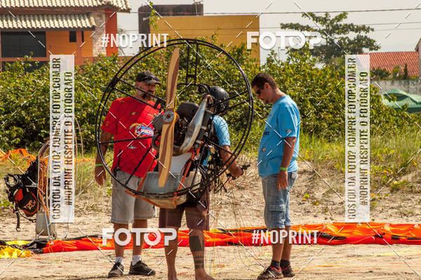 Achetez vos photos de l'vnementRecorde Mundial de Paramotor em Itanham sur Fotop