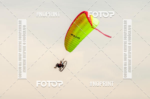 Achetez vos photos de l'vnementRecorde Mundial de Paramotor em Itanham sur Fotop