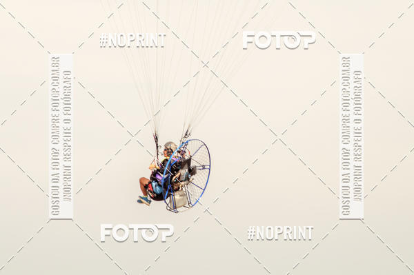 Achetez vos photos de l'vnementRecorde Mundial de Paramotor em Itanham sur Fotop