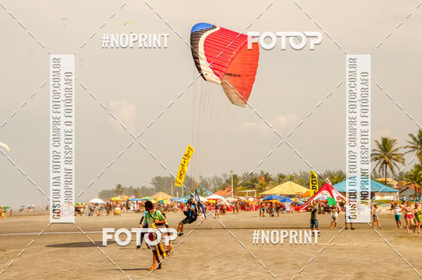 Compre suas fotos do eventoRecorde Mundial de Paramotor em Itanham no Fotop