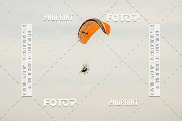 Compre suas fotos do eventoRecorde Mundial de Paramotor em Itanham no Fotop