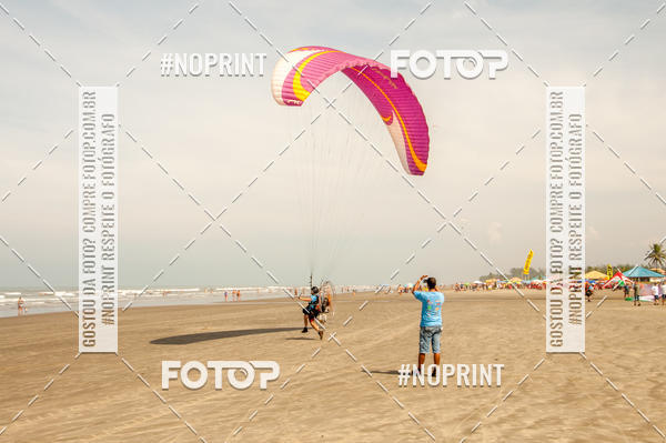 Compre suas fotos do eventoRecorde Mundial de Paramotor em Itanham no Fotop
