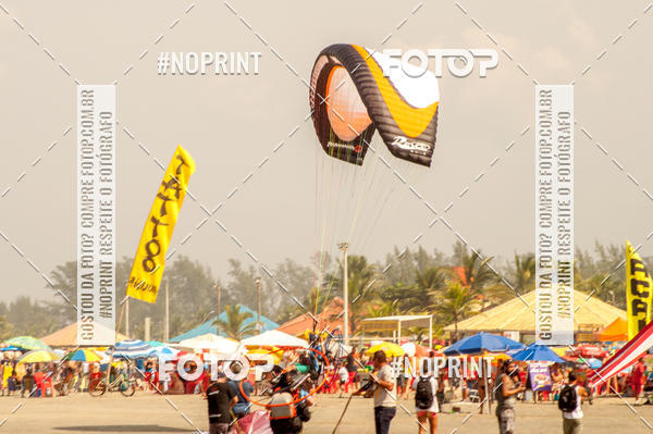 Compre suas fotos do eventoRecorde Mundial de Paramotor em Itanham no Fotop