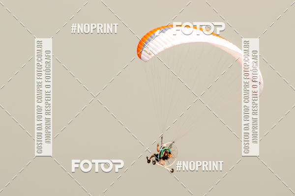 Compre suas fotos do eventoRecorde Mundial de Paramotor em Itanham no Fotop