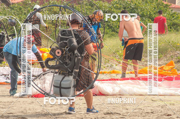 Compre as suas fotos do eventoRecorde Mundial de Paramotor em Itanham no Fotop