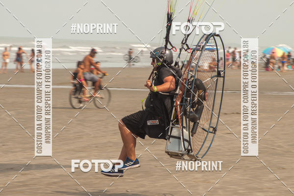 Compre as suas fotos do eventoRecorde Mundial de Paramotor em Itanham no Fotop