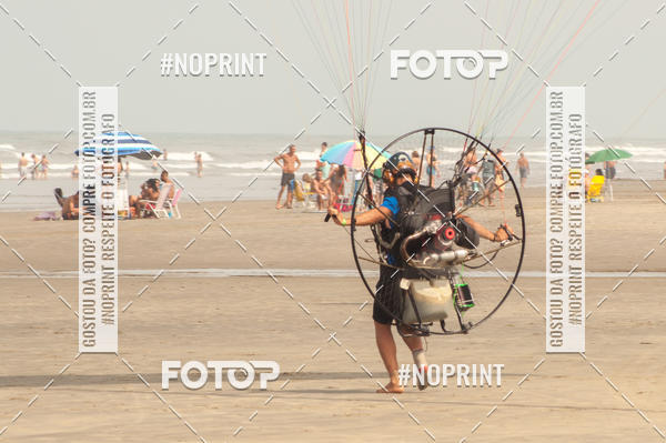 Acquista le foto dell'eventoRecorde Mundial de Paramotor em Itanham in Fotop