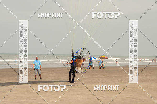 Acquista le foto dell'eventoRecorde Mundial de Paramotor em Itanham in Fotop