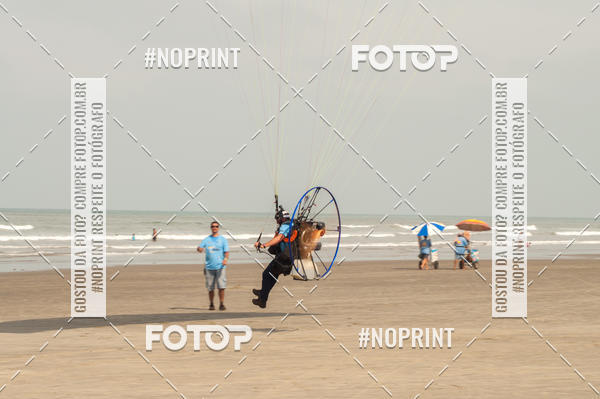 Acquista le foto dell'eventoRecorde Mundial de Paramotor em Itanham in Fotop