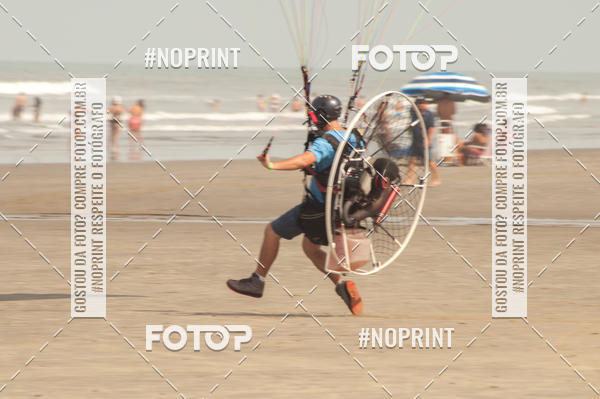 Achetez vos photos de l'vnementRecorde Mundial de Paramotor em Itanham sur Fotop